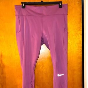 Nike Dri-fit leggings.